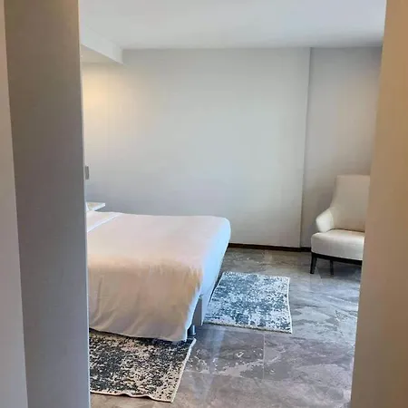빌라 Ultra Luxury Villa With Private Jacuzzy And Beach/Oms
